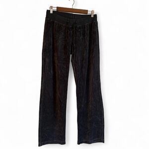 Made for Life Y2K Velour Low-Rise Bootcut Sweatpants. Size: Small. Black.